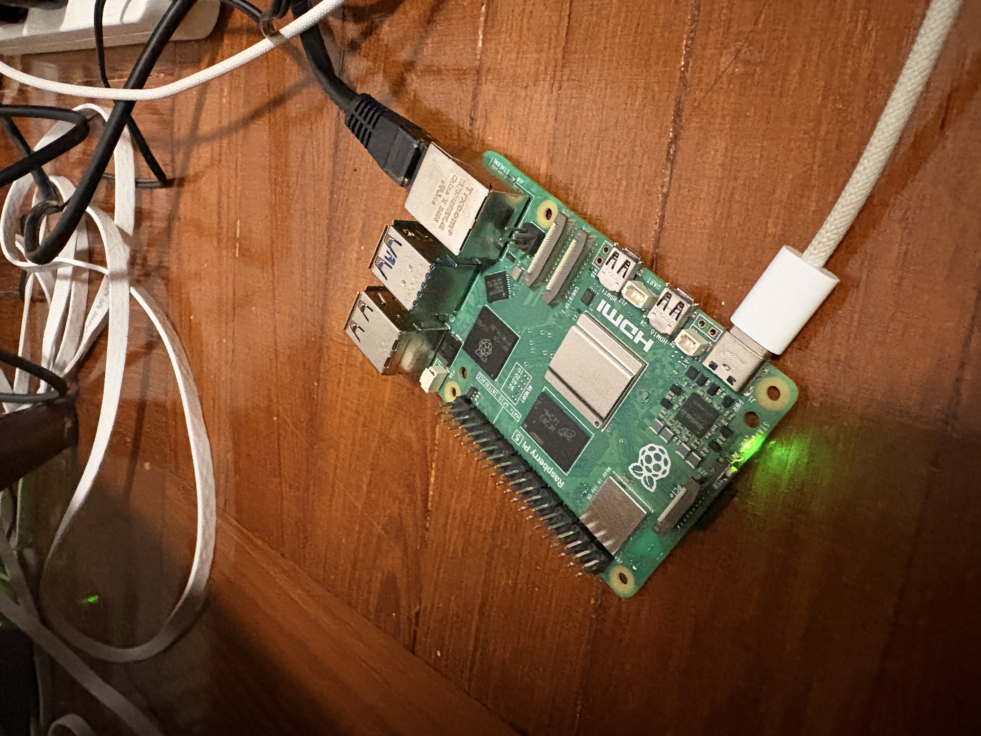 Raspberry Pi 5 hosting the FormattedChinese.com web app